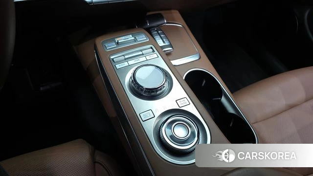 Genesis GV70 id 3865945 из Кореи 19