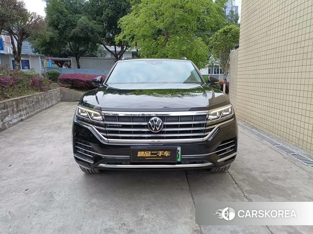 Volkswagen Touareg PHEV id 4260689 из Китая 14