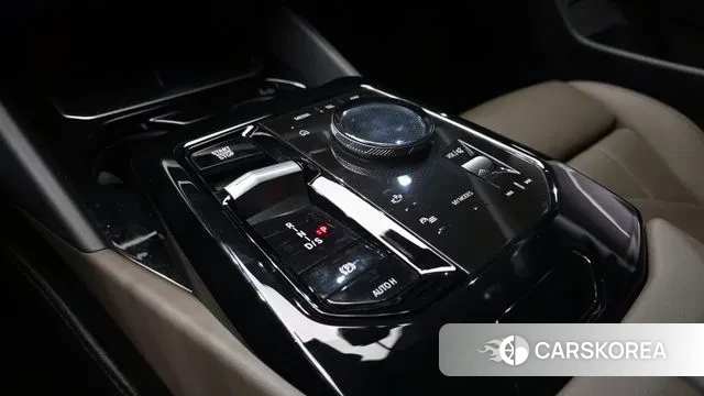 BMW 5 Series (G60) id 3776095 из Кореи 19