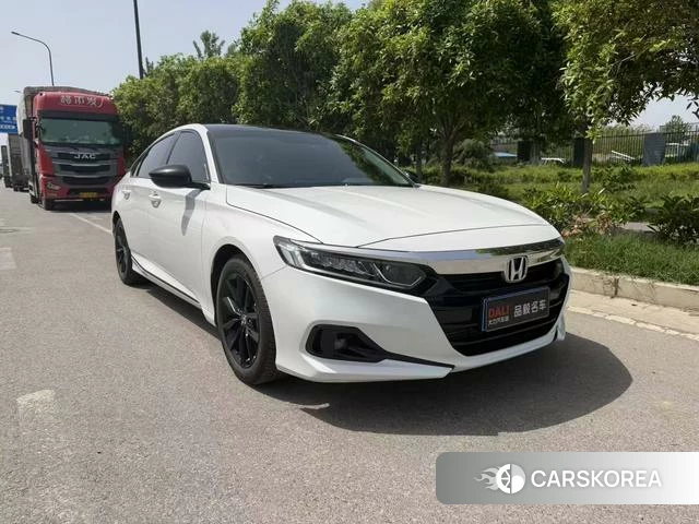 Honda Accord id 4205677 из Китая 14
