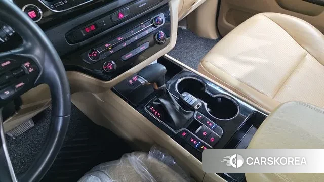 Kia The New Carnival id 3736623 из Кореи 19