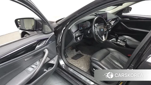 BMW 5 Series (G30) id 3765470 из Кореи 19