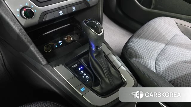 Hyundai Avante AD id 3905716 из Кореи 19