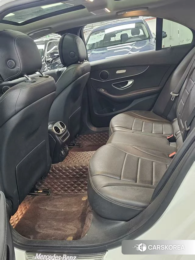 Mercedes-Benz Class C id 4264822 из Китая 18