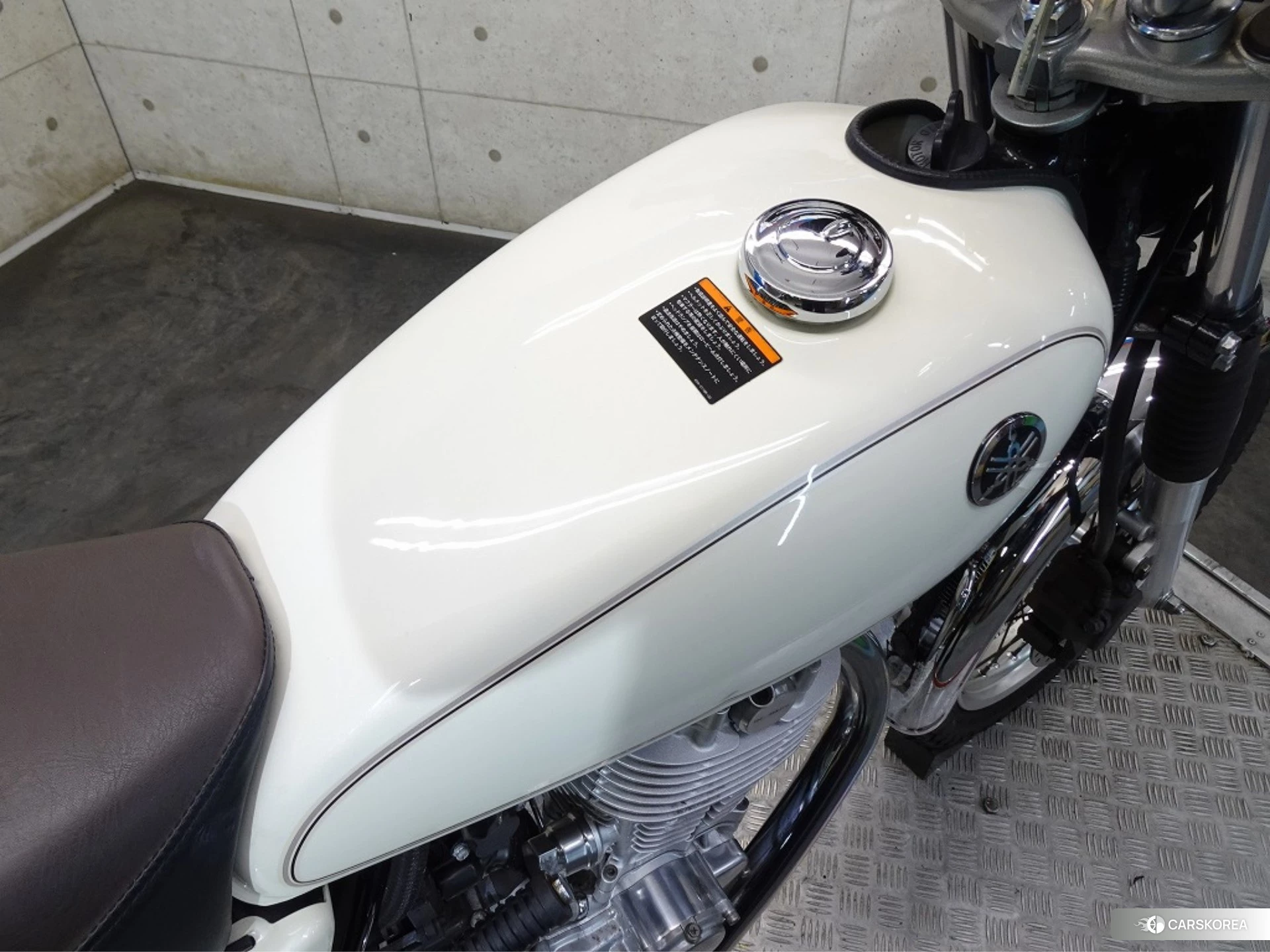Yamaha SR 400 id 3946293 из Японии 30