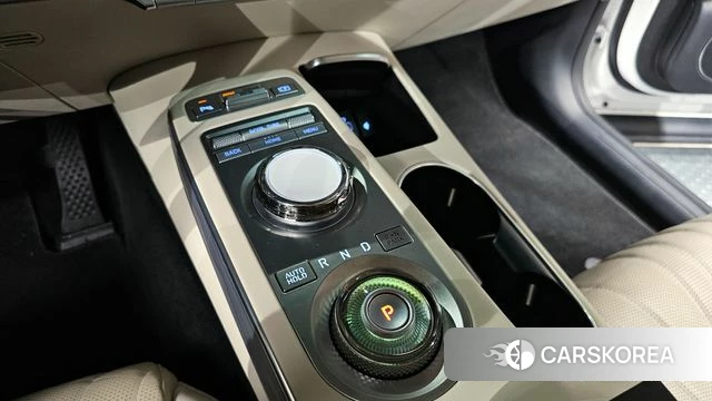 Genesis GV70 id 3898313 из Кореи 19