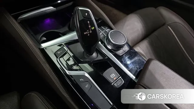 BMW 5 Series (G30) id 3672504 из Кореи 19