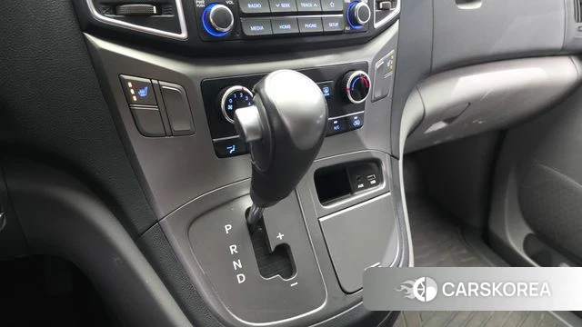 Hyundai The New Grand Starex id 4581091 из Кореи 27