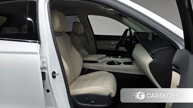 Genesis GV70 id 3770315 из Кореи 19