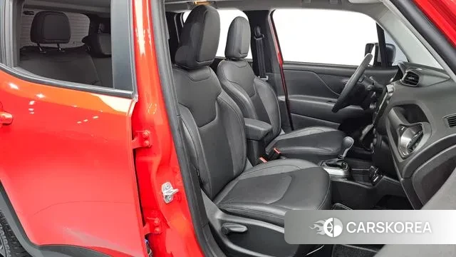 Jeep Renegade id 3333791 из Кореи 19