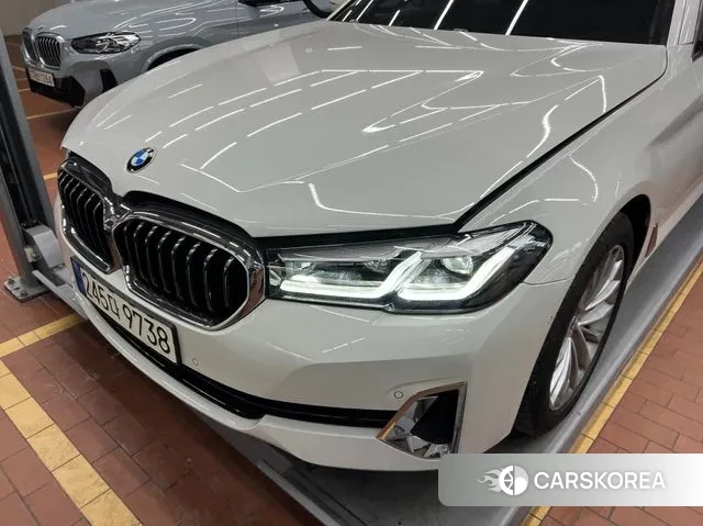 BMW 5 Series (G30) id 3601317 из Кореи 9