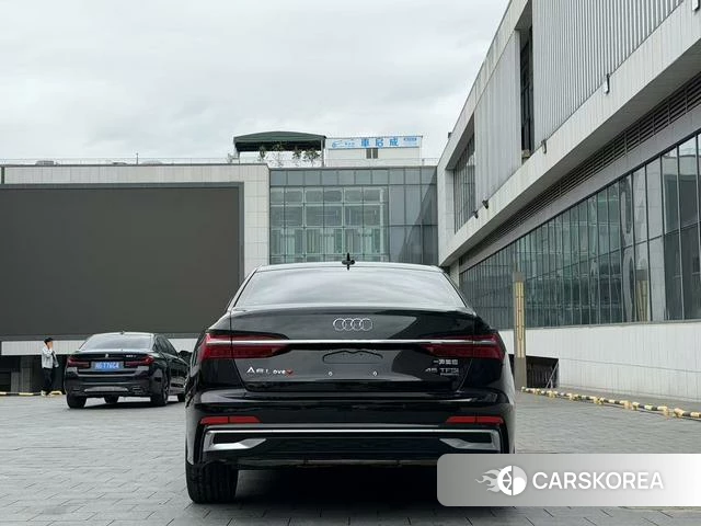 Audi A6L id 4276827 из Китая 12