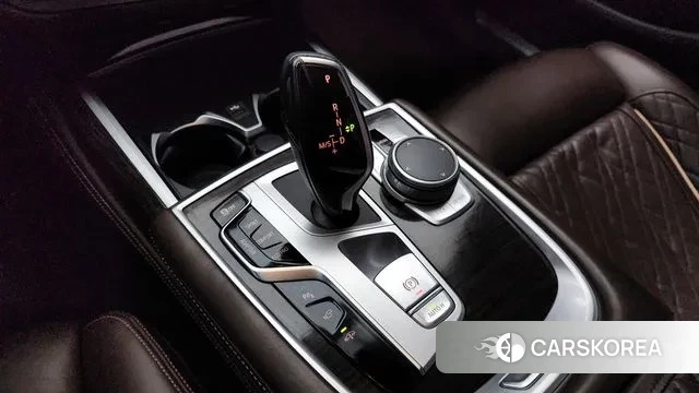 BMW 7 Series (G11) id 3348672 из Кореи 19