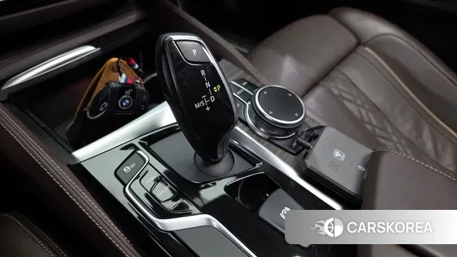 BMW 5 Series (G30) id 3789469 из Кореи 19