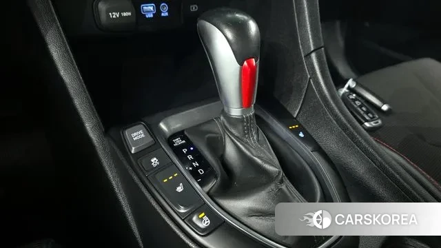 Hyundai Veloster (JS) id 3308096 из Кореи 19