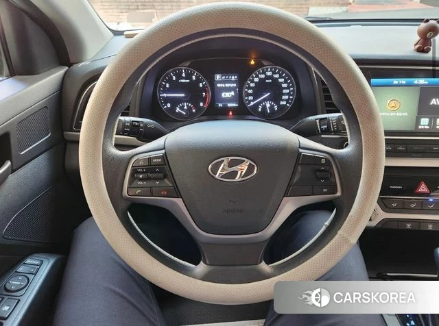 Hyundai Avante AD id 3792497 из Кореи 13