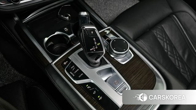 BMW 7 Series (G11) id 3893664 из Кореи 19