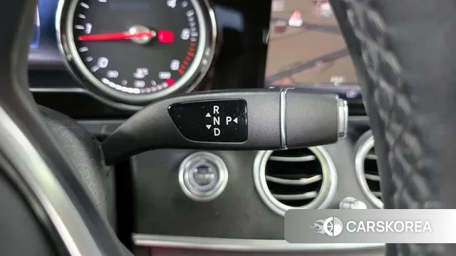 Mercedes-Benz E-Class W213 id 3008932 из Кореи 19