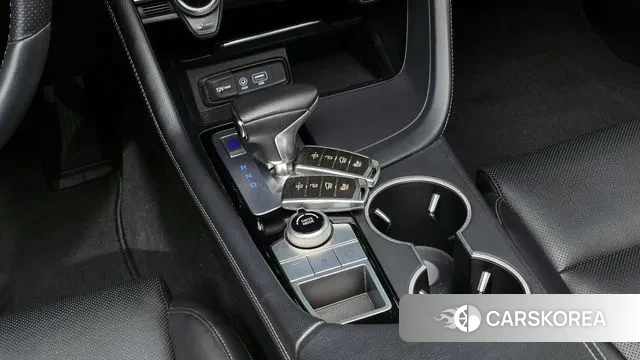 Genesis G70 id 3499885 из Кореи 19