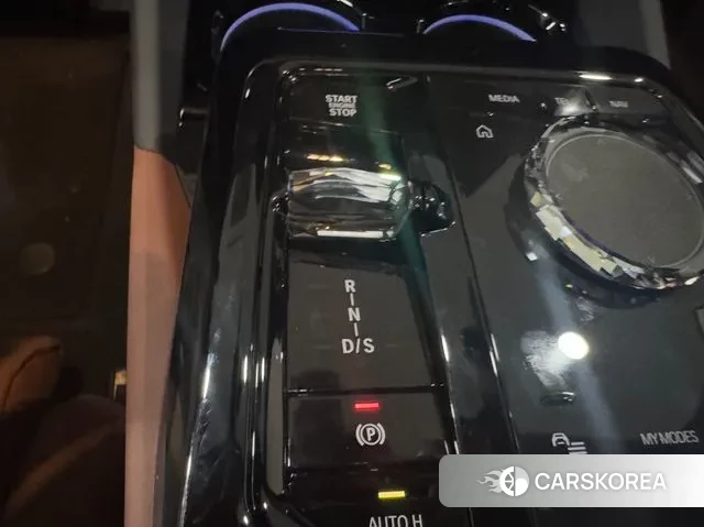 BMW 5 Series (G60) id 3523113 из Кореи 15