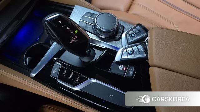 BMW 5 Series (G30) id 3009421 из Кореи 19