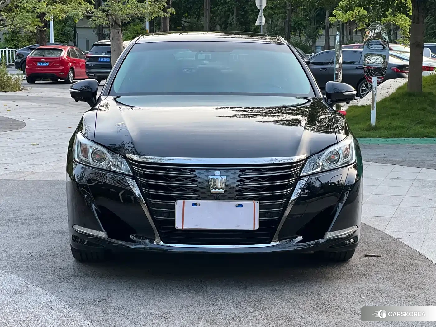 Toyota Crown id 4578364 из Китая 18