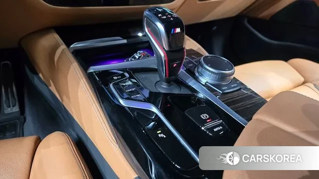 BMW 5 Series (G30) id 3626176 из Кореи 19