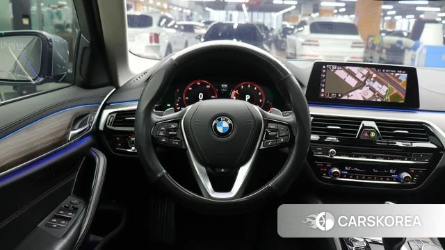 BMW 5 Series (G30) id 4615081 из Кореи 19