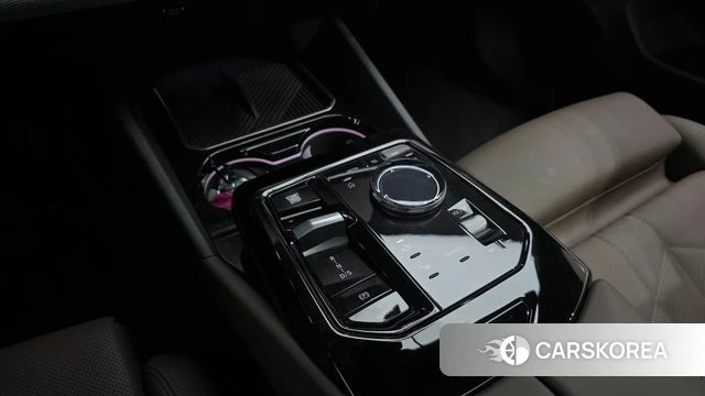 BMW 5 Series (G60) id 3850250 из Кореи 19