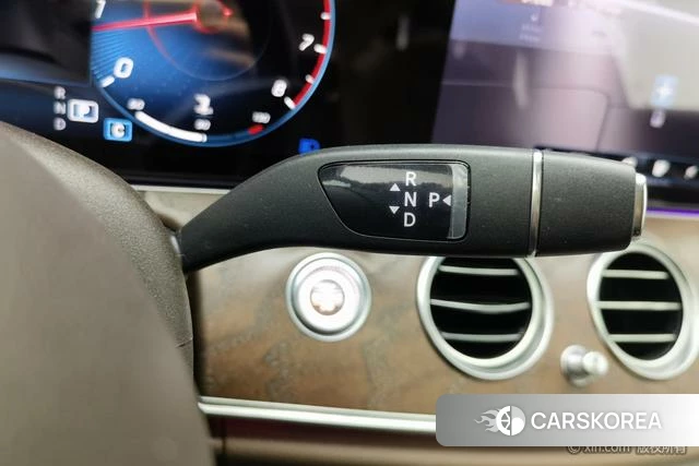 Mercedes-Benz E-class id 4259610 из Китая 23