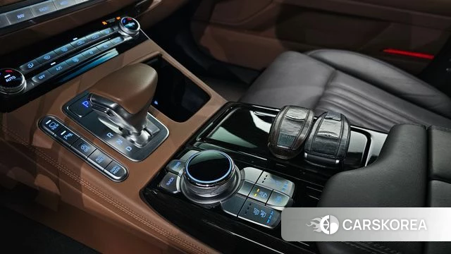 Genesis G90 id 4626000 из Кореи 32