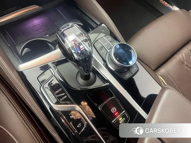 BMW 5 Series (G30) id 3539473 из Кореи 19