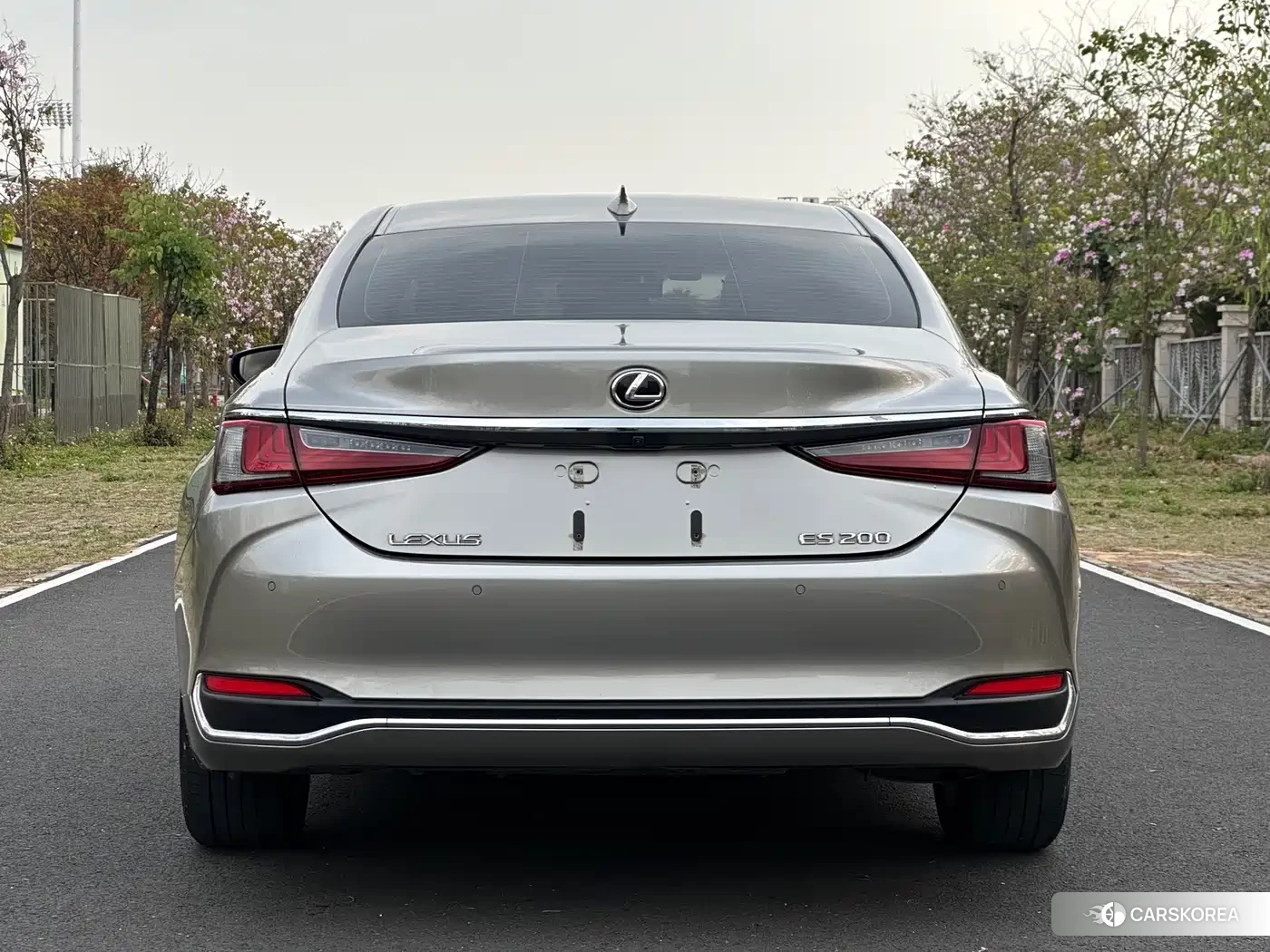 Lexus ES id 4644663 из Китая 11