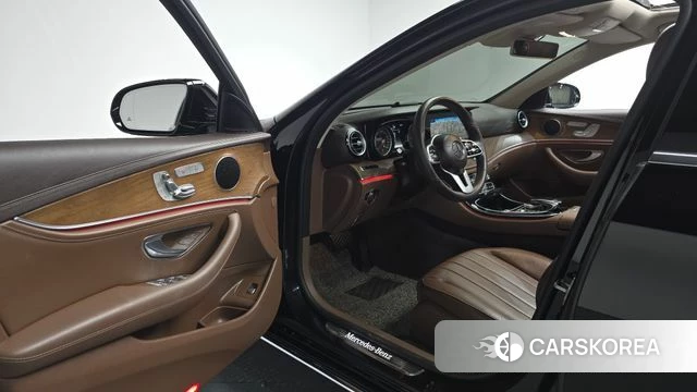 Mercedes-Benz E-Class W213 id 4371501 из Кореи 32