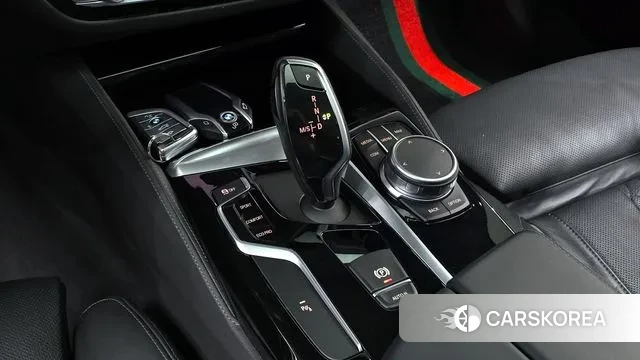 BMW 5 Series (G30) id 3636303 из Кореи 19