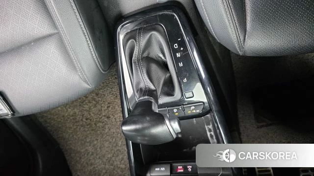 Kia Stonic id 4596493 из Кореи 19