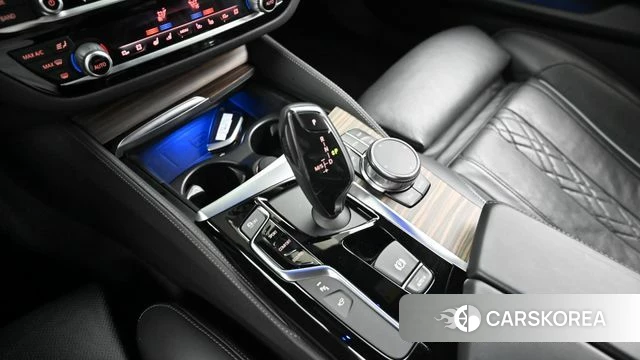 BMW 5 Series (G30) id 3955996 из Кореи 19