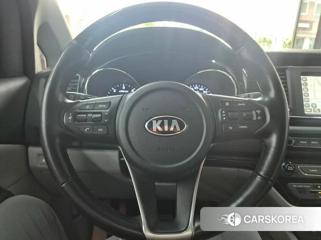 Kia The New Carnival id 4397577 из Кореи 16