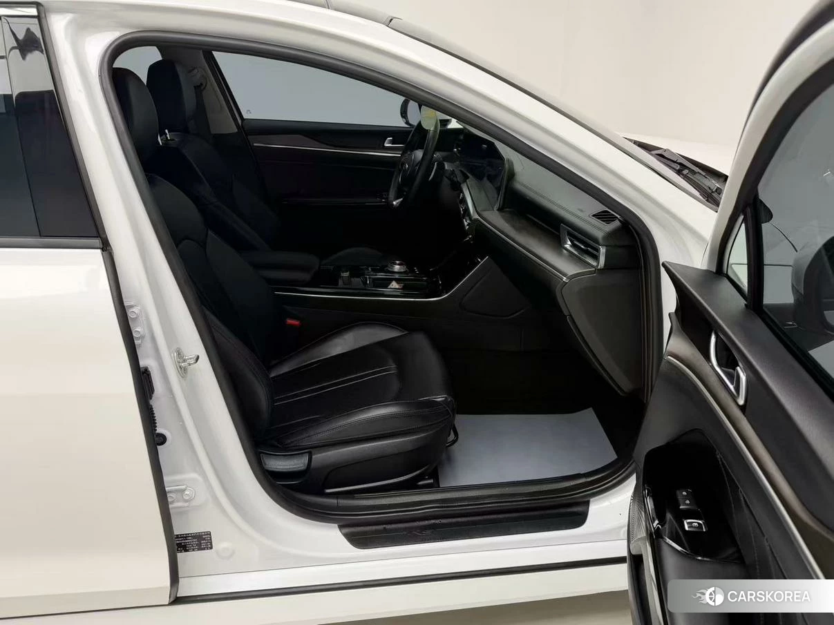 Kia K5 id 4405772 из Китая 17