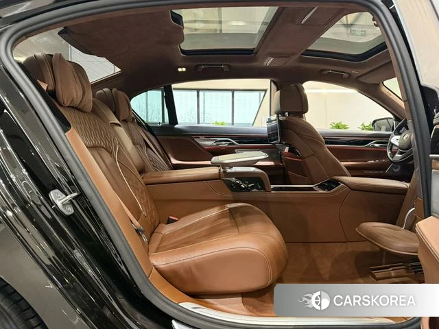 BMW 7 series id 4236796 из Китая 17