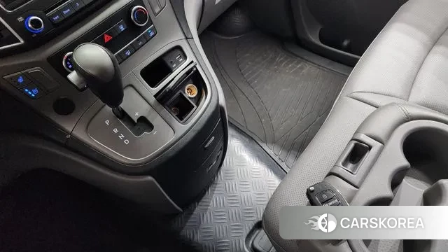 Hyundai The New Grand Starex id 3568370 из Кореи 19