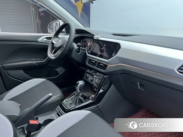 Volkswagen Exploring the shadow id 4256670 из Китая 28
