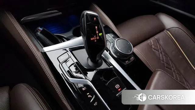 BMW 5 Series (G30) id 3427778 из Кореи 19