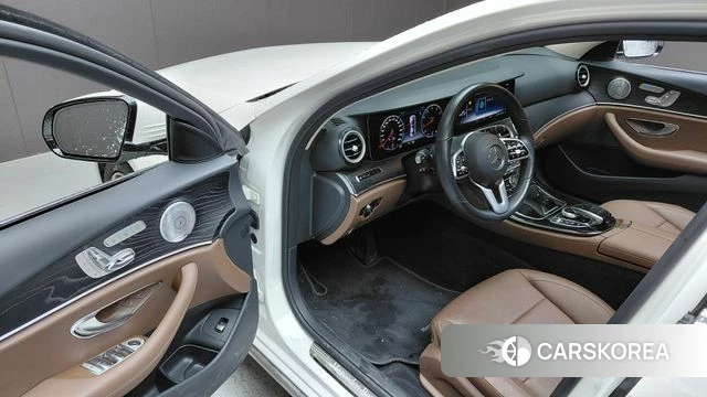 Mercedes-Benz E-Class W213 id 4568196 из Кореи 31