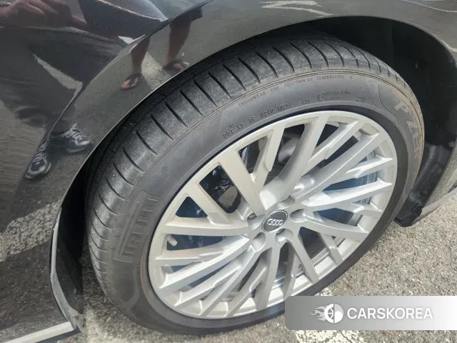 Audi A8 (D5) id 3296508 из Кореи 18