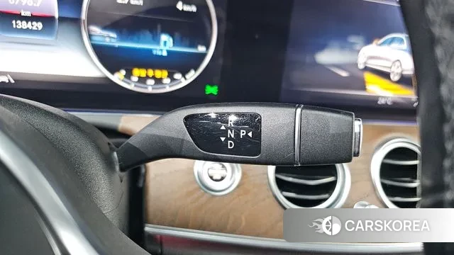 Mercedes-Benz E-Class W213 id 3582736 из Кореи 19