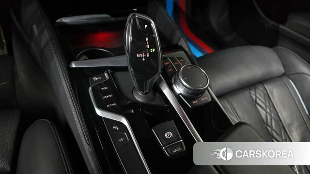 BMW 5 Series (G30) id 4751047 из Кореи 31