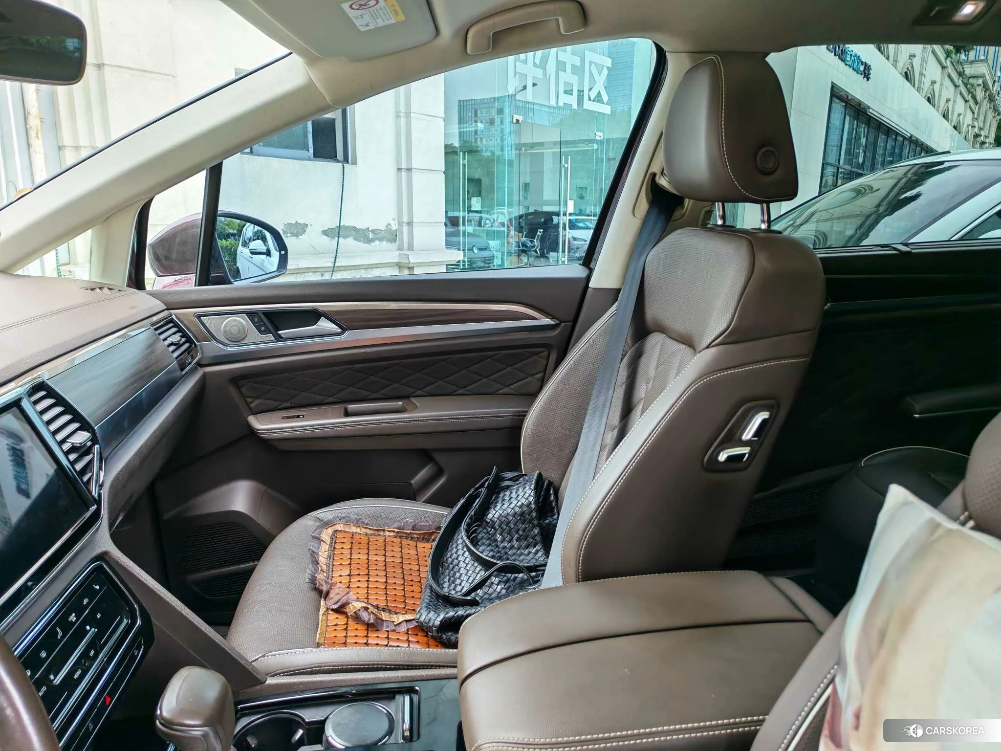 Volkswagen Weiran id 4498914 из Китая 11