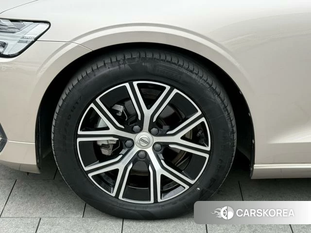 Volvo S60 id 4215695 из Китая 23