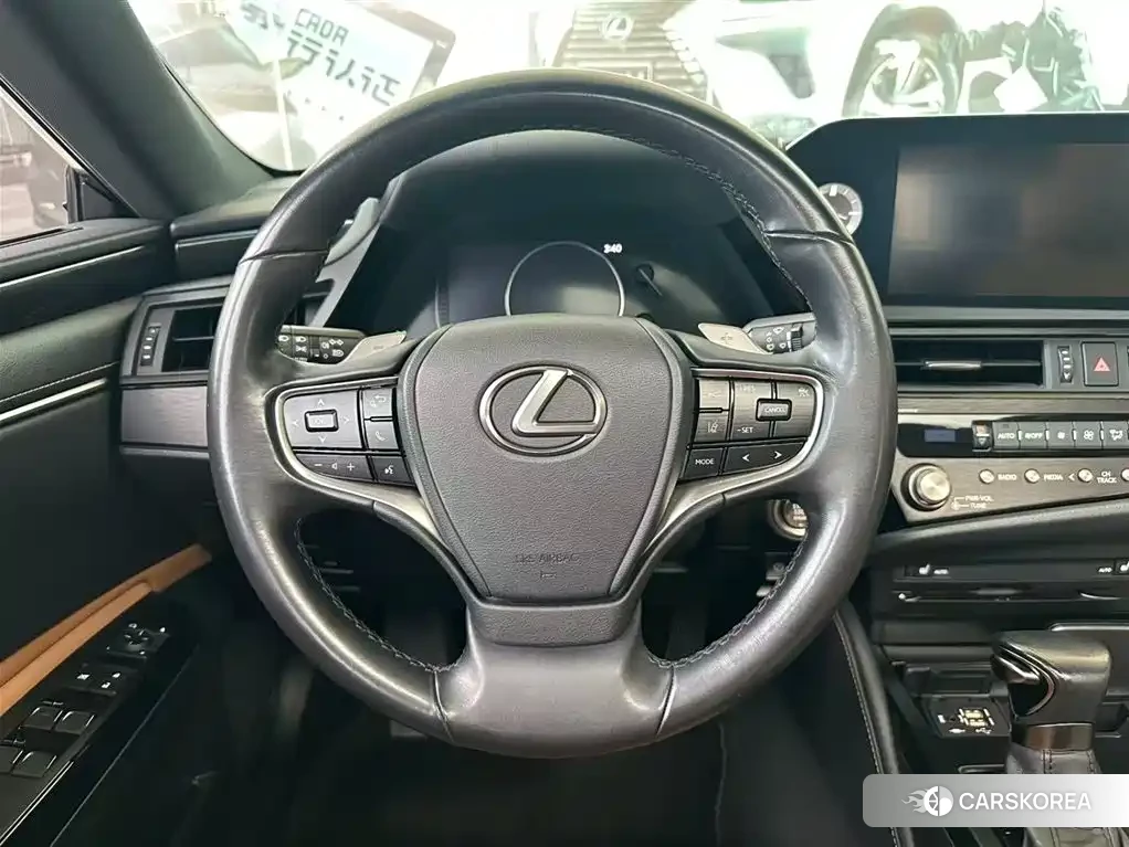 Lexus ES id 4589097 из Китая 9